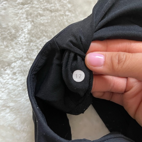 LULULEMON | Sports Bra - Picture 4 of 4